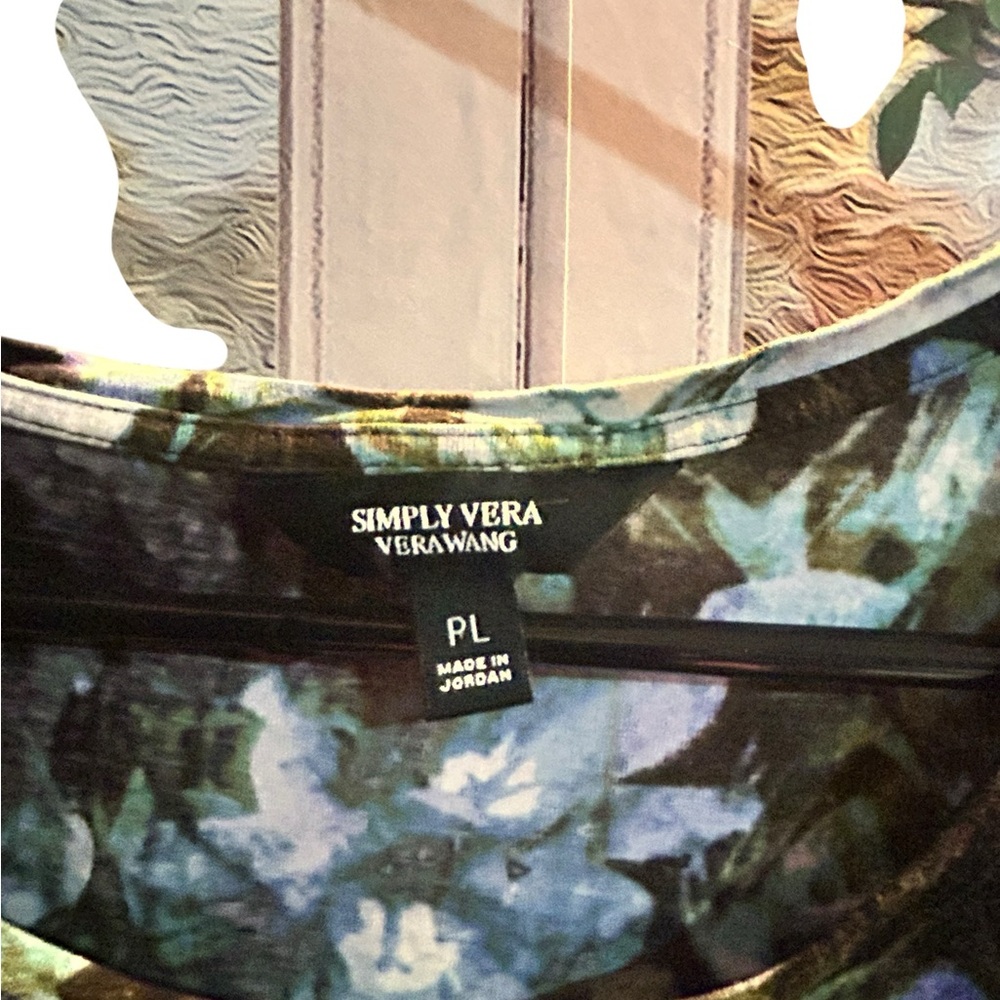 Simply Vera PL Floral Tee - Picture 2 of 7